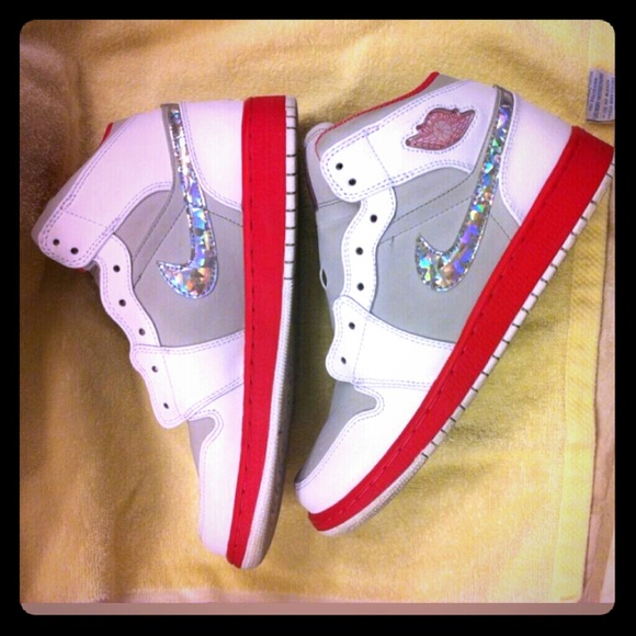 WANTED!! Jordan 1s Hightop size 8