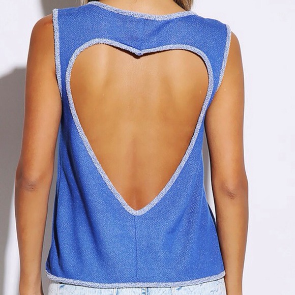 Tops - SALE ⛄️ OPEN HEART TOP