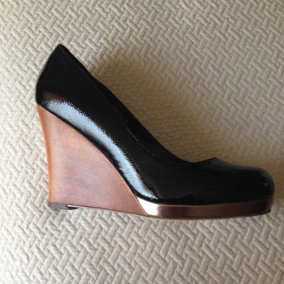 SOLD - Picture 4 of 4