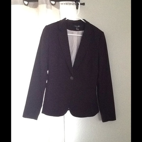 Black classic blazer.