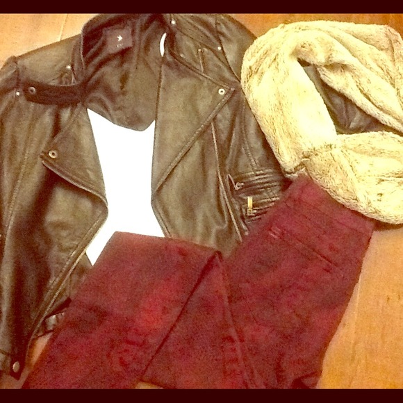 ⏬SALE $25⏬$BDG jeans