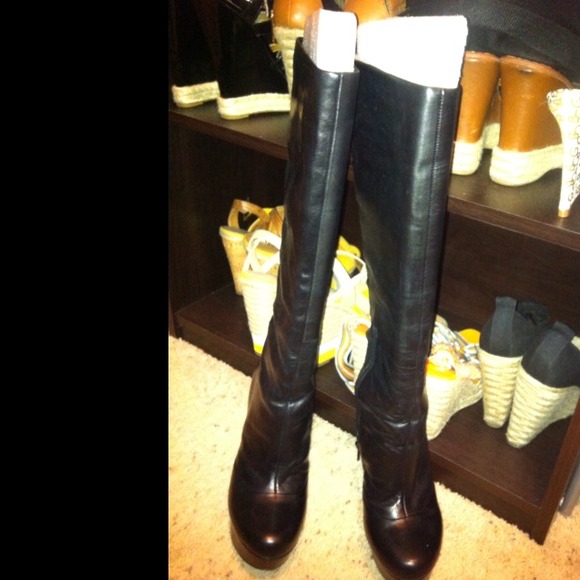 Jessica Simpson Collection - Picture 3 of 4