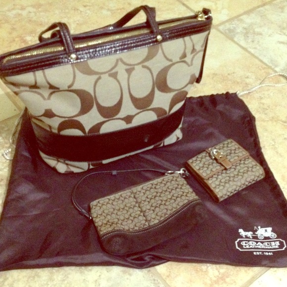 Bundle Sale!Authentic Coach bag, Wristlet & wallet