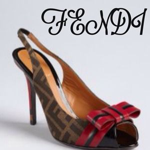 Authentic FENDI canvas pumps! Size 8! NWT