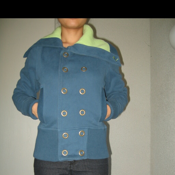 Puma jacket - Picture 2 of 4