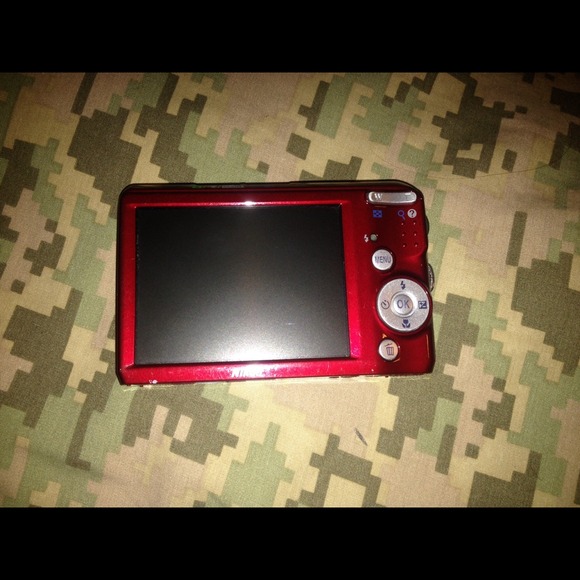 Nikon coolpix camera - Picture 2 of 2