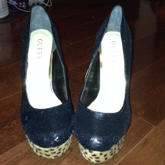 guess black pumps with leopard platforms - Picture 3 of 3