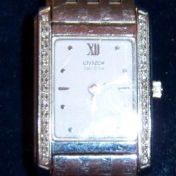 Citizen eco drive with diamond accent - Picture 3 of 3