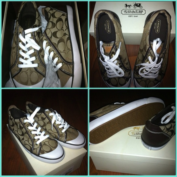 NEW!! Authentic Coach Barrett Shoes