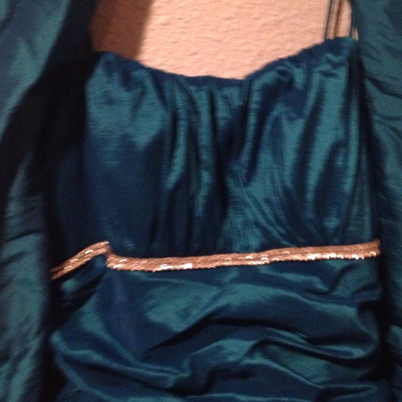 Dress - Picture 2 of 3