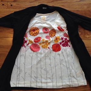 SOLD Darling Anthropologie Flower Tee