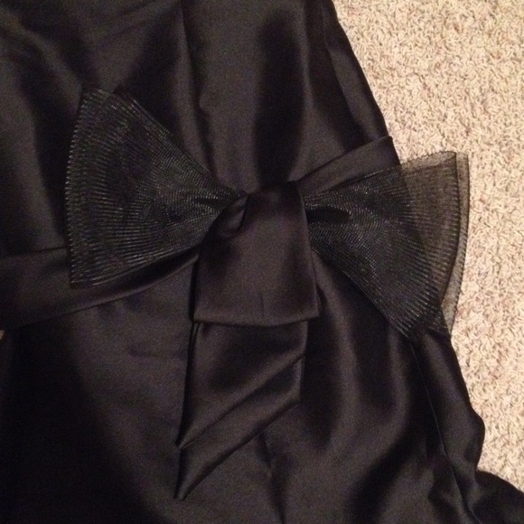Beautiful dress worn as bridesmaid dress. - Picture 4 of 4