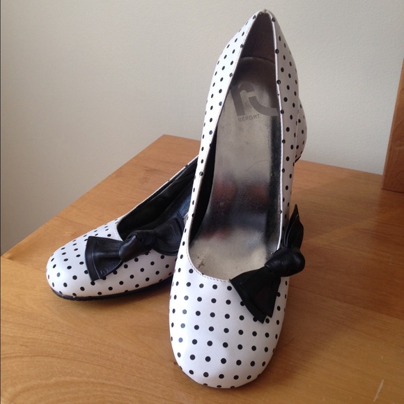 🎀 Report Polka Dot Pumps 🎀