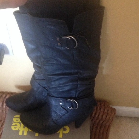 Black boots