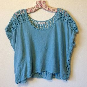 ⛔Bundle for lcr3 ⛔ Sweater and tube