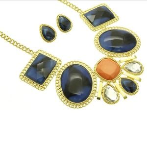 Necklace set