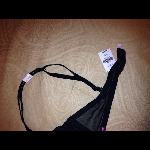 Traded in bundle - Picture 2 of 2