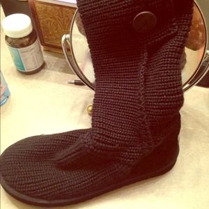 💯% AUTHENTIC LIKE NEW UGG BOOTS