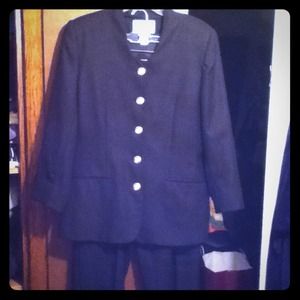Lord & Taylor Petite Black Wool Pantsuit Size 14P
