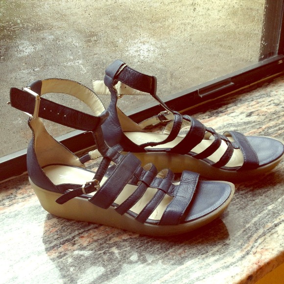 Kenneth Cole wedges