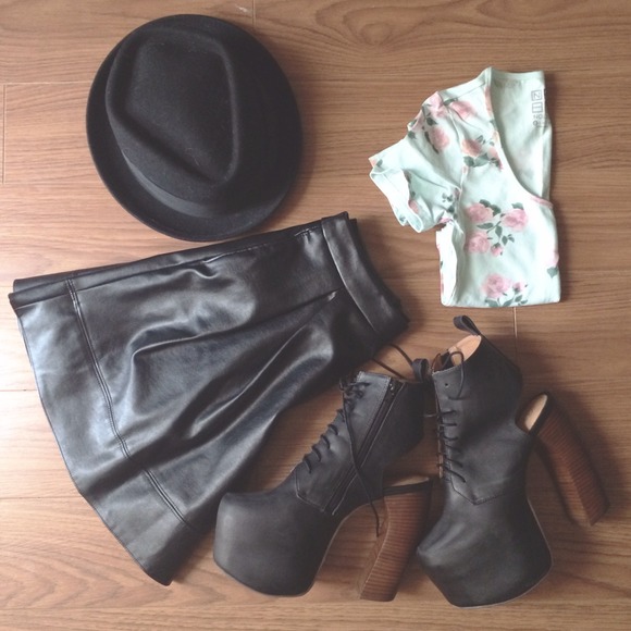 NWOT Jeffrey Campbell Lana Platform Booties