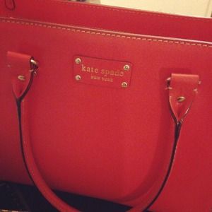 ❄️RESERVED❄️Authentic Kate Spade Quinn