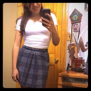 High waisted navy skirt