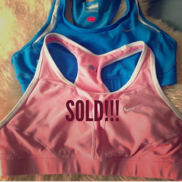 Cyber Monday sale😱🎀Nike sportsbra bundle🎀