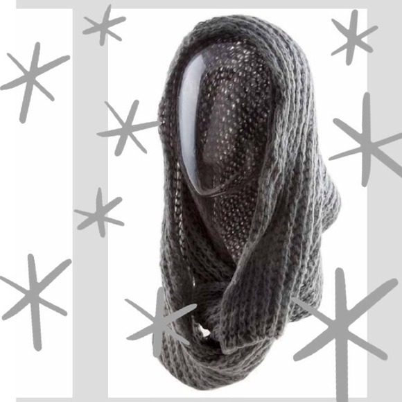 ⛔️SOLD LOCALLY⛔️ Grey Hooded Knit Infinity Scarf