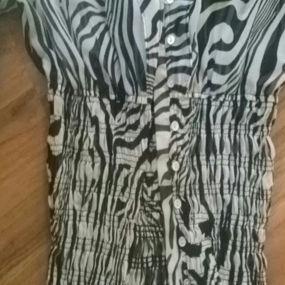 Shirt - Picture 2 of 3