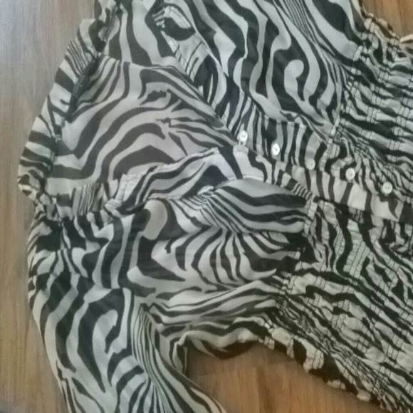 Shirt - Picture 3 of 3