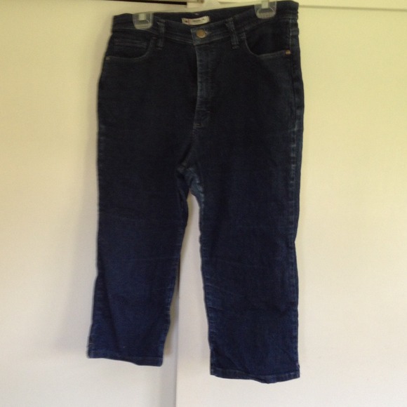 Lee Classic Fit Capri size 14