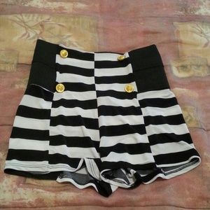 Black & white high waist shorts
