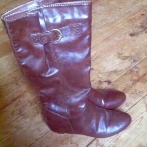 Aeo brown size 8 brown boots