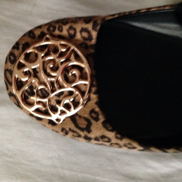Leopard flats - Picture 3 of 4