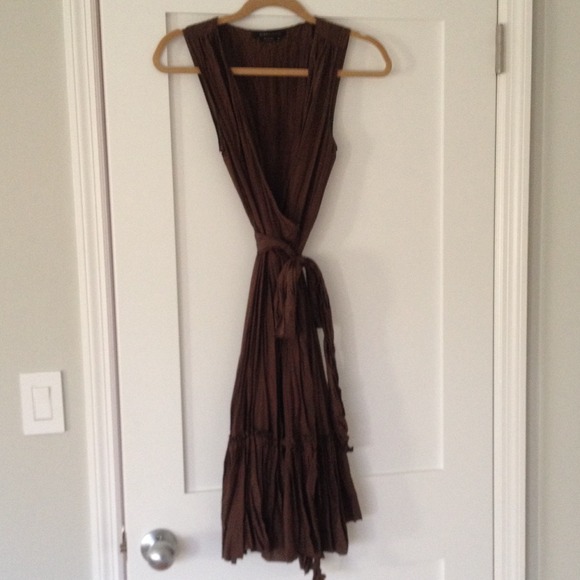 Dress - Picture 2 of 2