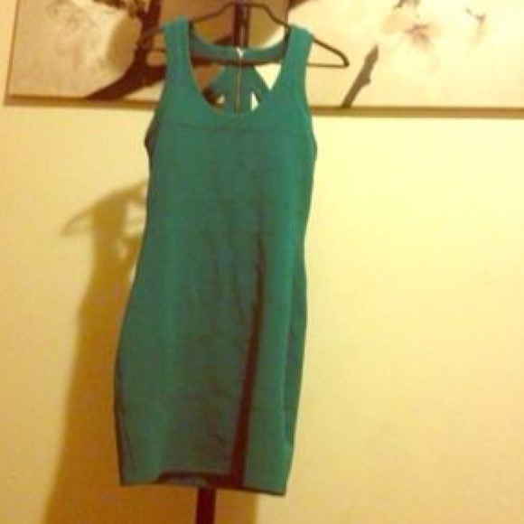 Sexy/stunning Walter by Walter Baker bandage dress - Picture 3 of 4