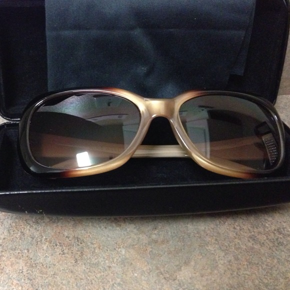 Nine West Sun Glasses