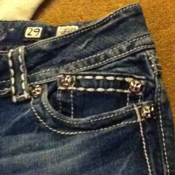 Authentic Miss Me Jeans - Picture 2 of 4