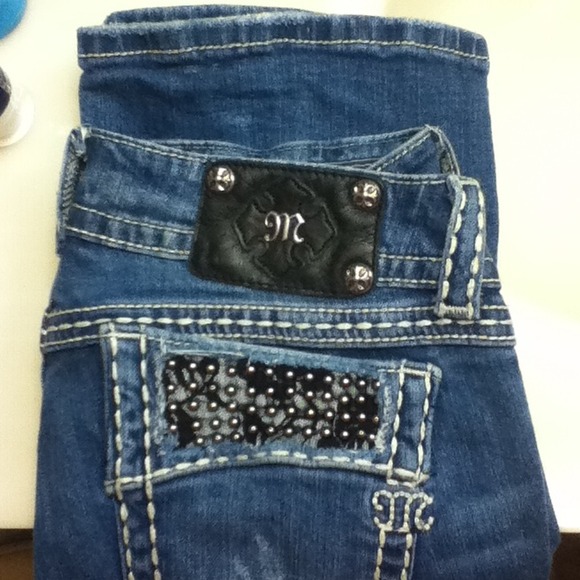 Authentic Miss Me Jeans - Picture 4 of 4