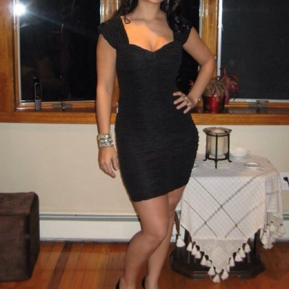 BEAUTIFUL LITTLE BLACK DRESS - size small👗👠