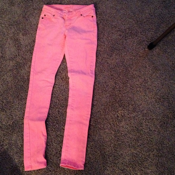 Pink skinny jeans