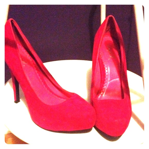 Qupid hot pink heels