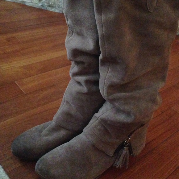 Suede boot - Picture 4 of 4