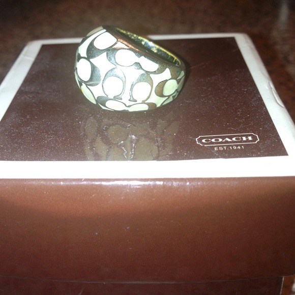 COACH RING