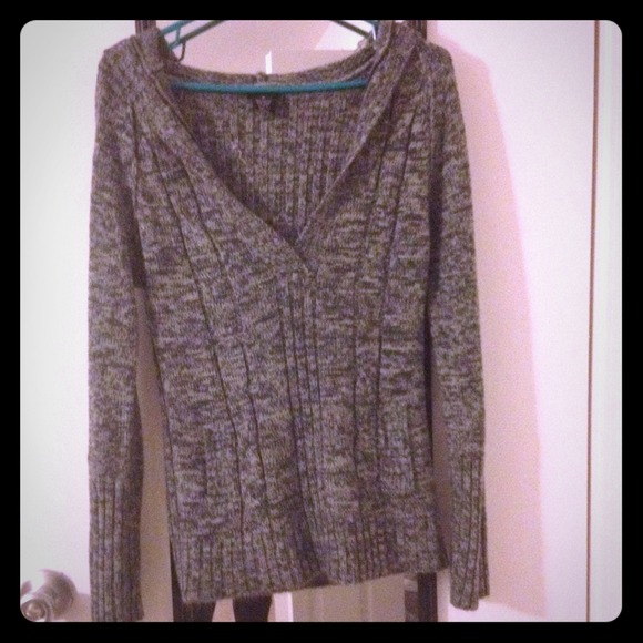 Grey hooded knot sweater