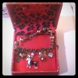 Betsey Johnson Bracelet plus Case