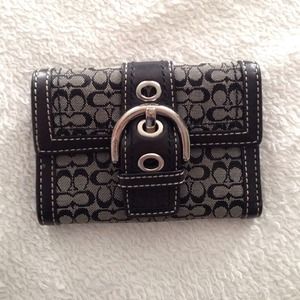 AUTHENTIC coach wallet