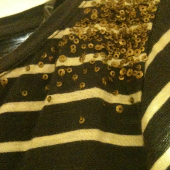 SOLD!!! Striped Shirt Size XL - Picture 3 of 4