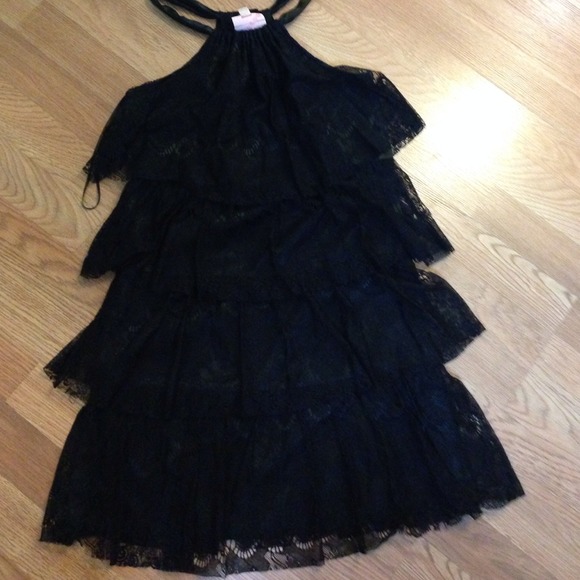 Dress - Picture 3 of 4